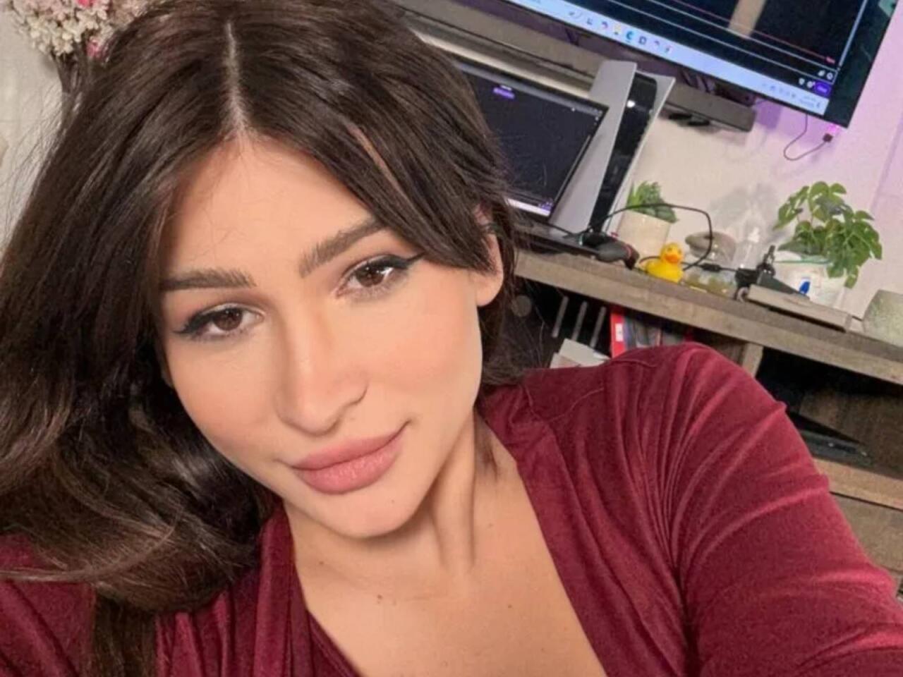 Canlı yayımda uşaq dünyaya gətirdi  FOTO