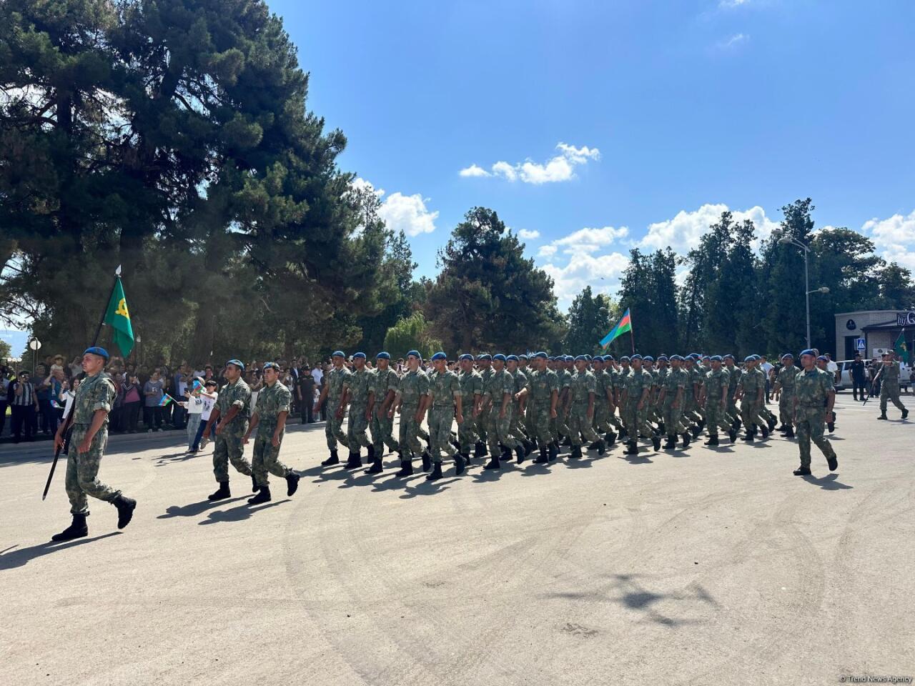 Xankəndidə Silahlı Qüvvələr Günü münasibətilə hərbçilərin yürüşü keçirilib 