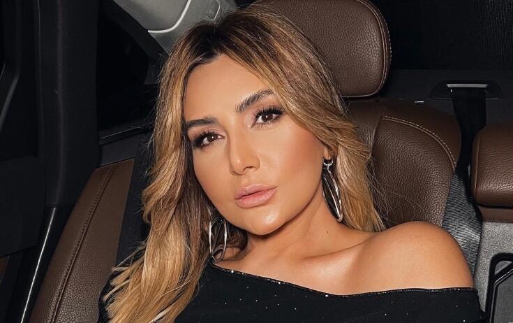 Ad günündə aldığı hədiyyələri nümayiş etdirdi 