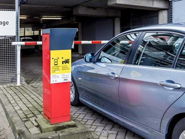 &Ouml;zəl parkinq qiymətləri artır