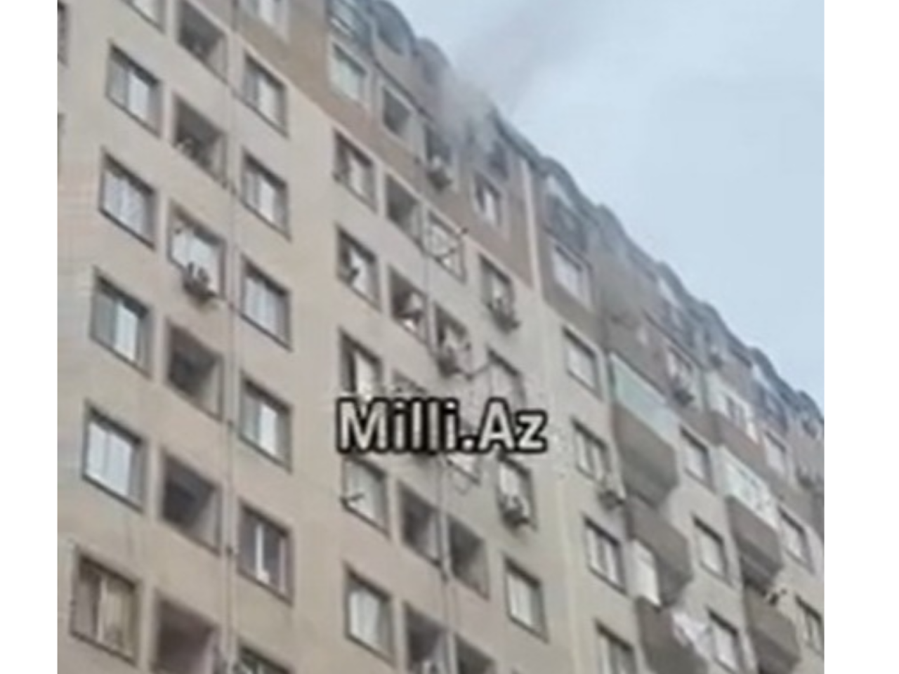 Xırdalanda "Kristal Abşeron"nun binası yanır 