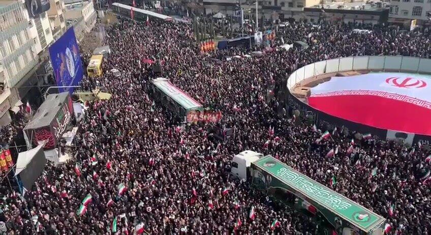 Tehranda &ouml;lən generallara vida mərasimi 