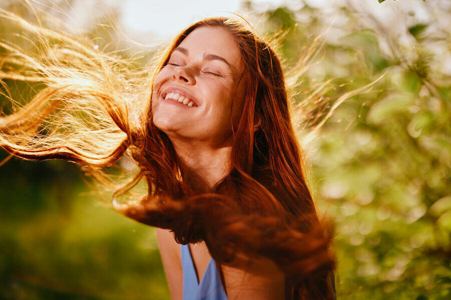 Ş&uuml;k&uuml;r etməyin g&uuml;c&uuml;: Minnətdarlığın beyin və xoşbəxtlik &uuml;zərindəki təsiri