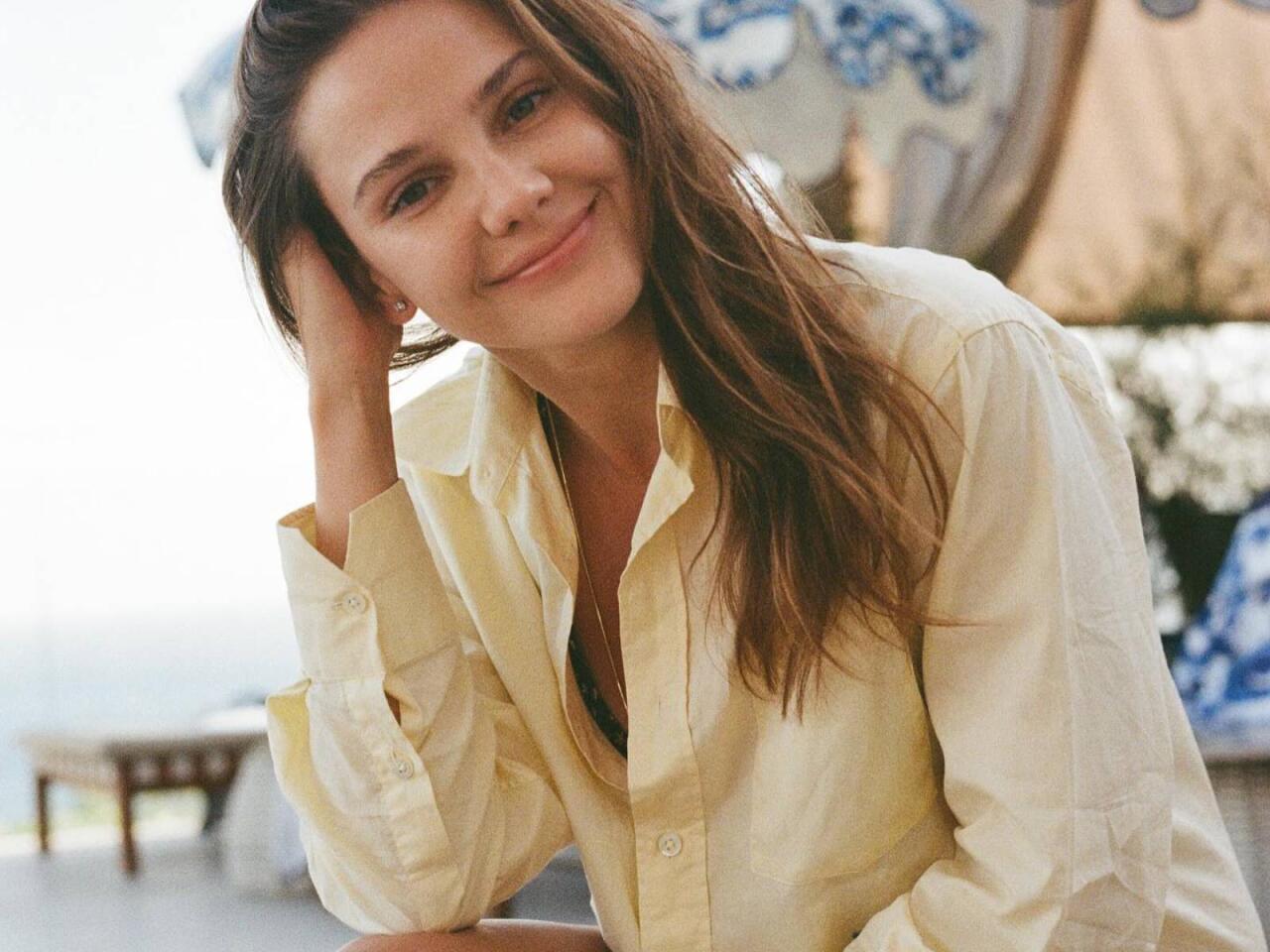 Baş rol ifaçısı serialdan qovuldu  FOTO