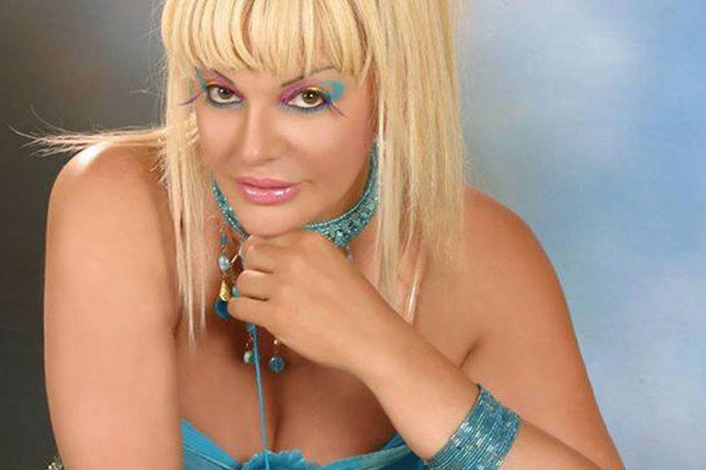 Cəmiləni efirdə lağa qoydular: "30 manatlıq müğənni olub..." 