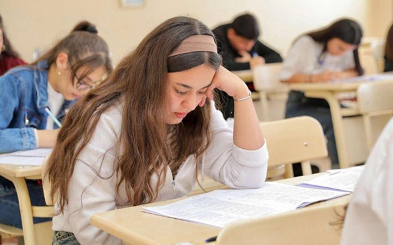 İmtahanlarda abituryentlərin üzərinə cihaz quraşdırmaq istəyənlər kimlər olub?  VİDEO