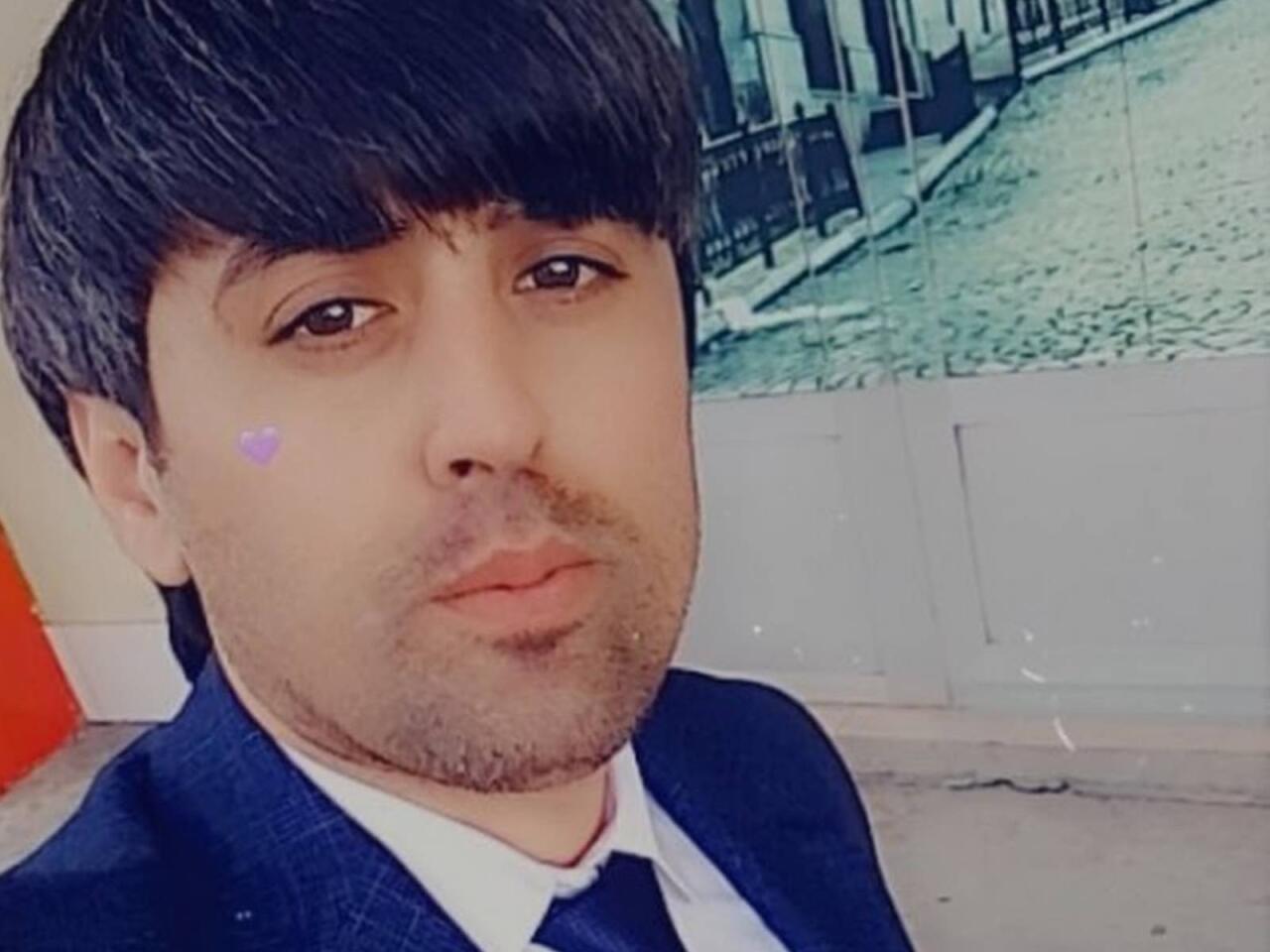 Azərbaycanda meyxana&ccedil;ı əxlaqsızlığı təbliğ edir  FOTO