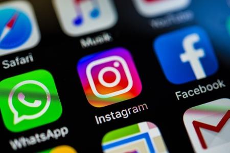 Yeni qanunla sosial media reklamı tənzimlənir  Nələr dəyişəcək?