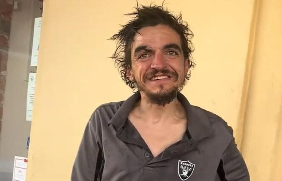 Bir vaxtlar ulduz idi, indi k&uuml;&ccedil;ədə yatır 