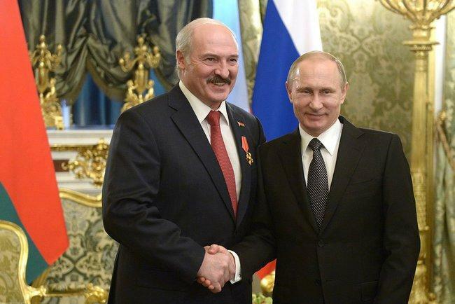 Putin Lukaşenkoya zəng etdi