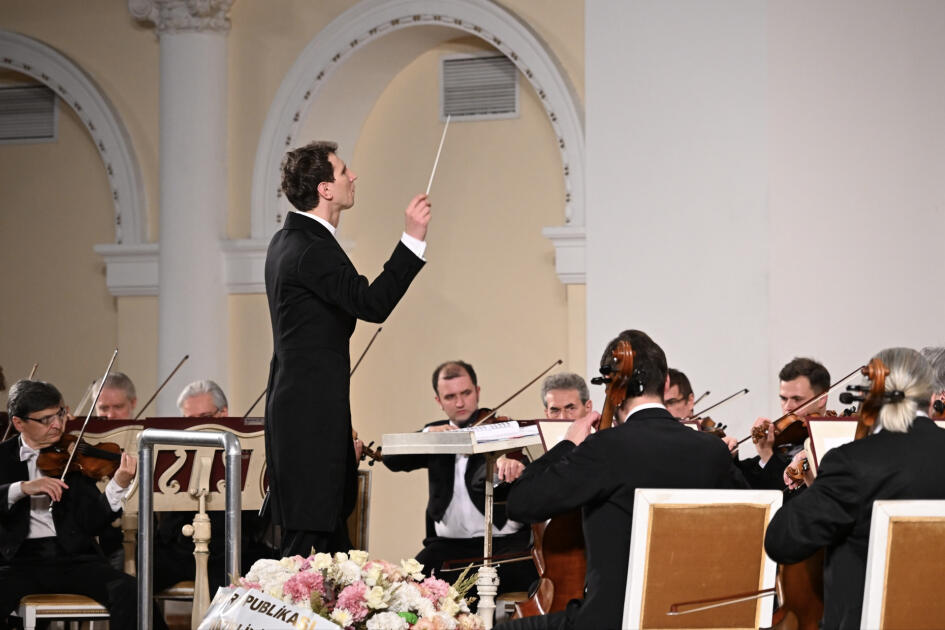İrandan Azərbaycana təxliyə olunan Çaykovski adına Simfonik Orkestri Filarmoniyada təşəkkür konserti verib 