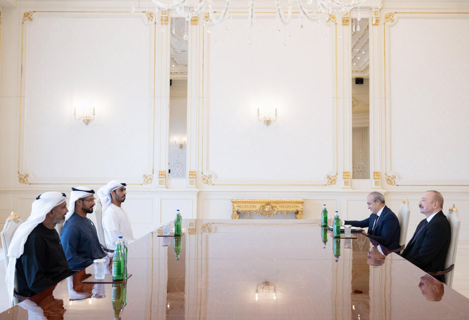 Prezident Birləşmiş Ərəb Əmirliklərinin bir sıra şirkətlərinin rəhbərlərini qəbul edib  FOTO