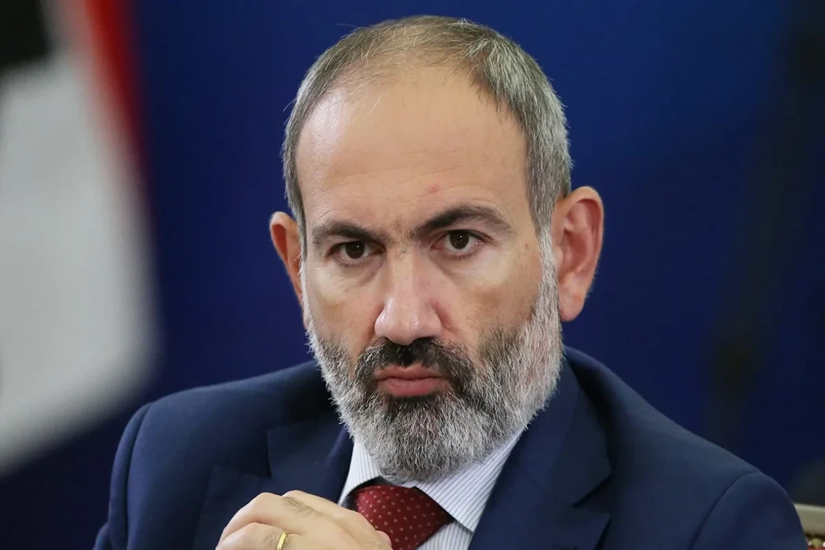 Paşinyan yenə II Qaregini istefaya çağırdı