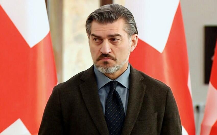 "Bakı və İrəvan arasındaki sülhə maraqlıyıq"
