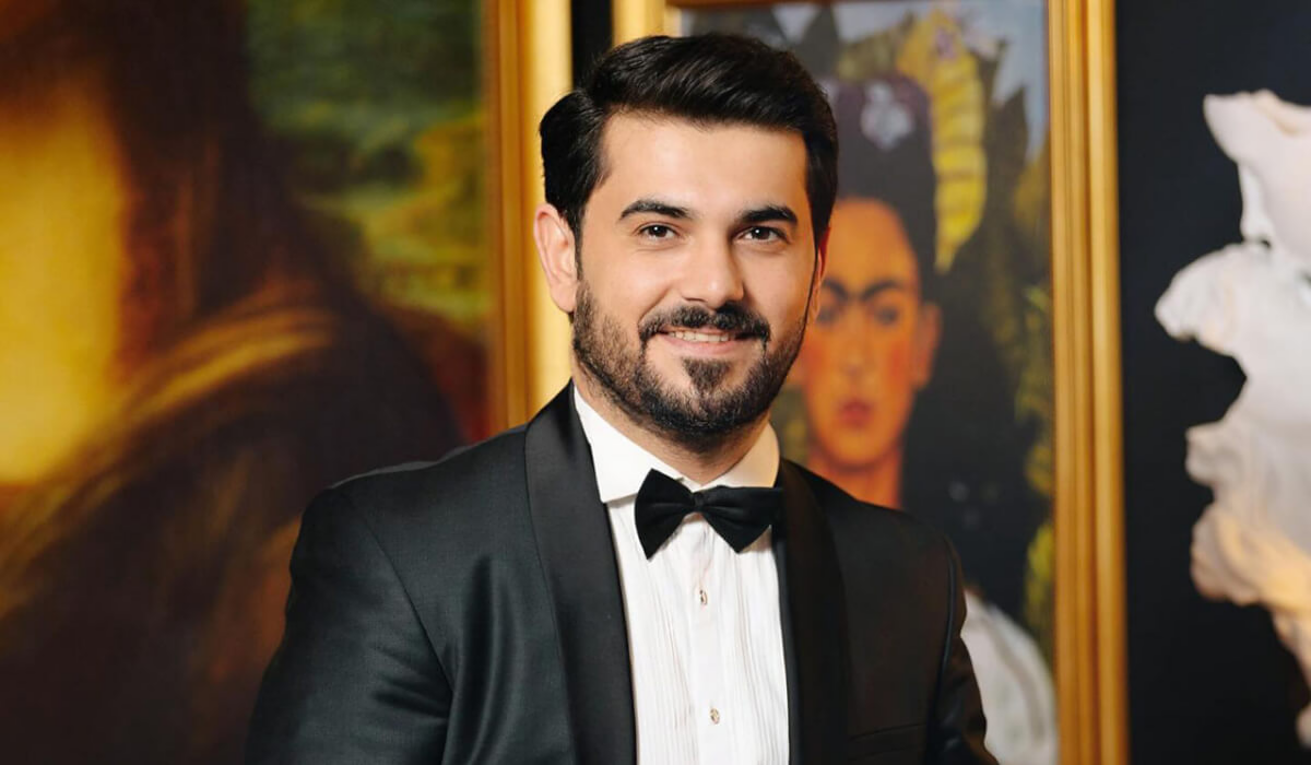 "Valideynlərimdən &uuml;zr istəyirəm"  Sa&ccedil;larını boyadı 