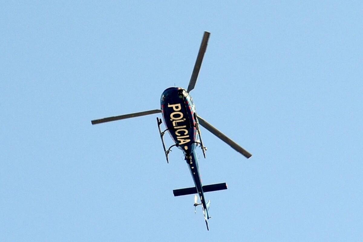 ABŞdə silahlı insident: polis helikopteri yerə &ccedil;ırpıldı