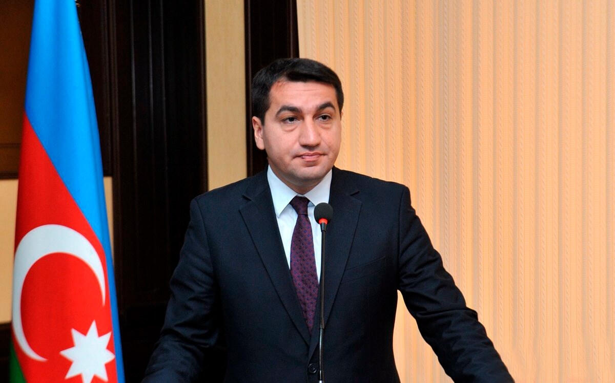 Hikmət Hacıyev diplomatların Laçın səfəri ilə bağlı paylaşım edib 