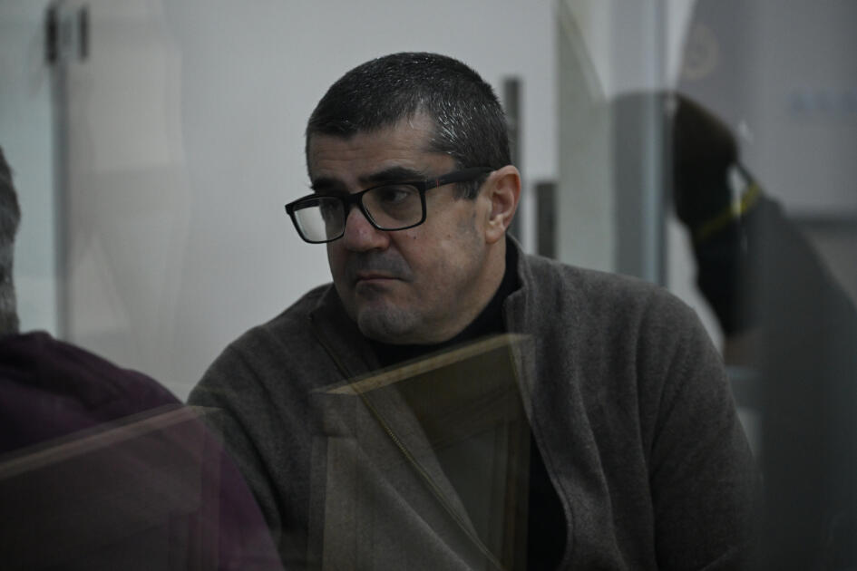 Məhkəmədə 6 təqsirləndirilən şəxsin vəkili müdafiə çıxışı edib 