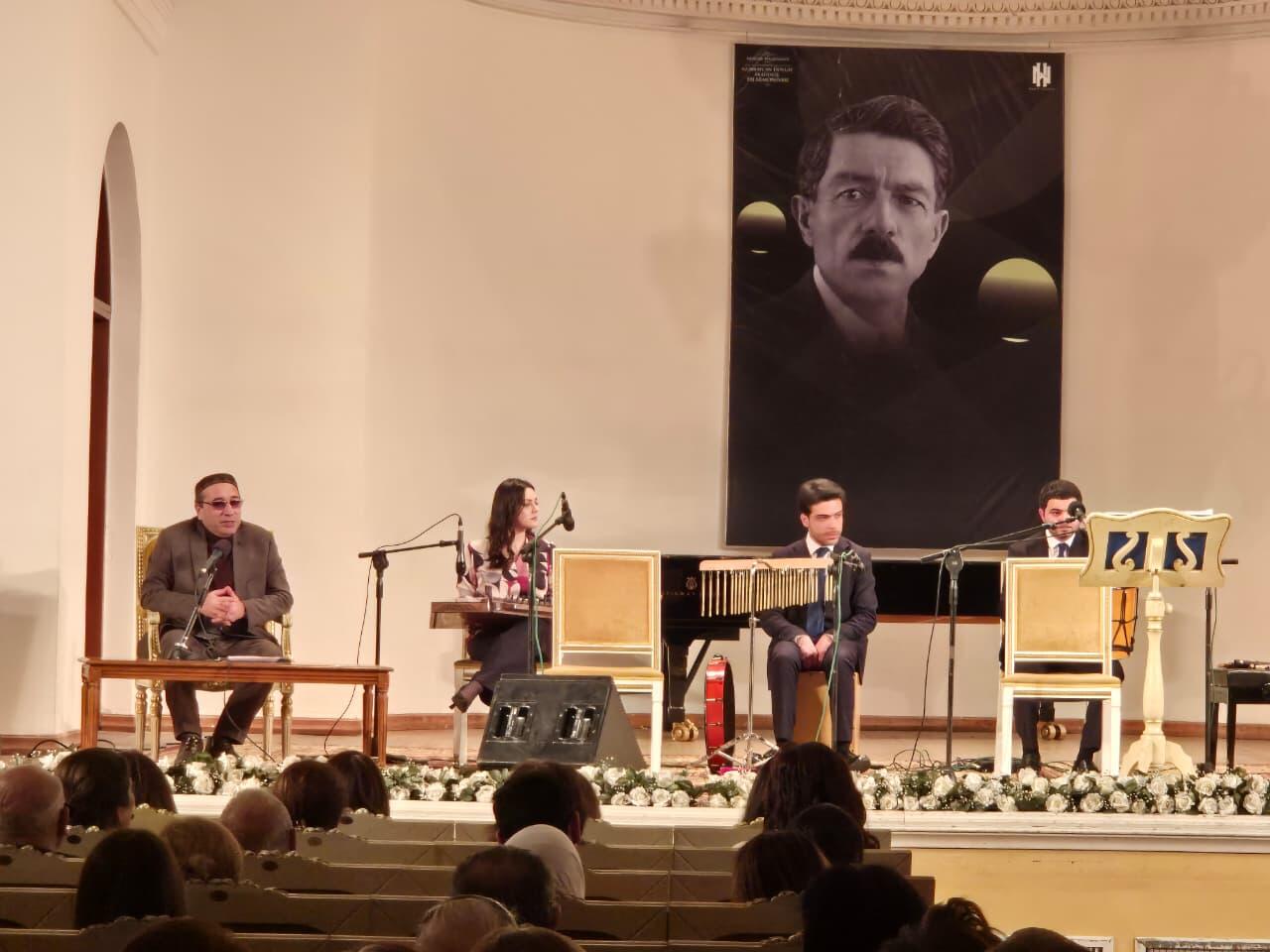 Əliağa Vahid Gecəsi anşlaqla baş tutdu  FOTO