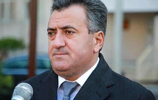 Abdin Fərzəliyev 6 nəfəri işdən &ccedil;ıxardı