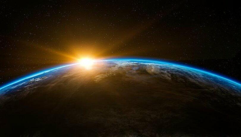 Yer kürəsi böyüklüyündə planet tapıldı  1 il 5 saatdı