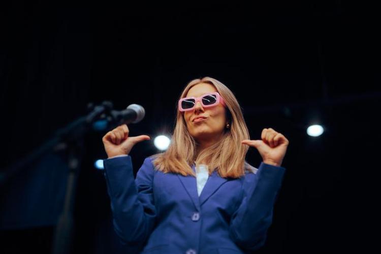 Rəng se&ccedil;imləri təsad&uuml;fi deyil  Ağıllı insanlar bu rəngi sevir