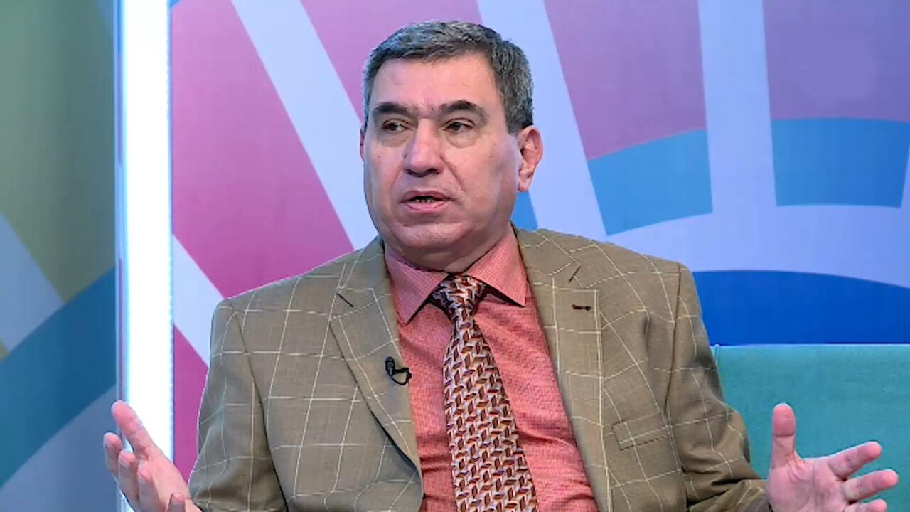 &Ouml;vladları ilə danışmır