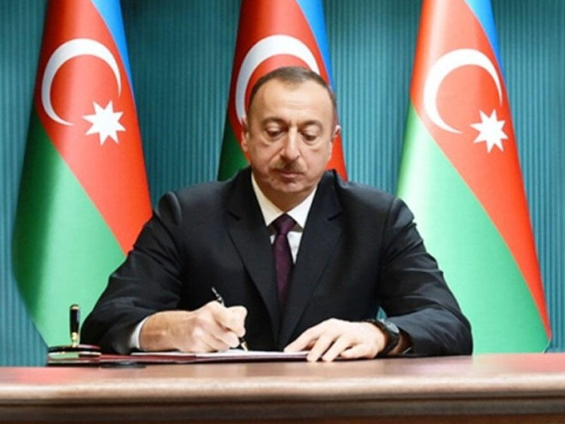 İlham Əliyev bir sıra qanunlara dəyişikliyi təsdiqlədi