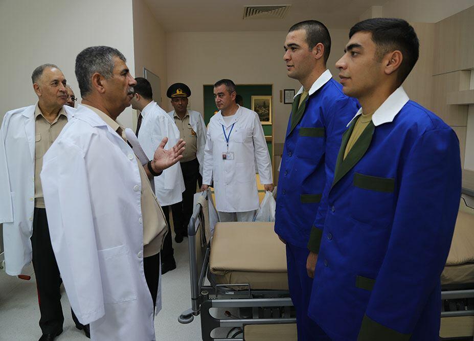 Nazir hərbi hospitalı ziyarət edib  VİDEO  FOTO
