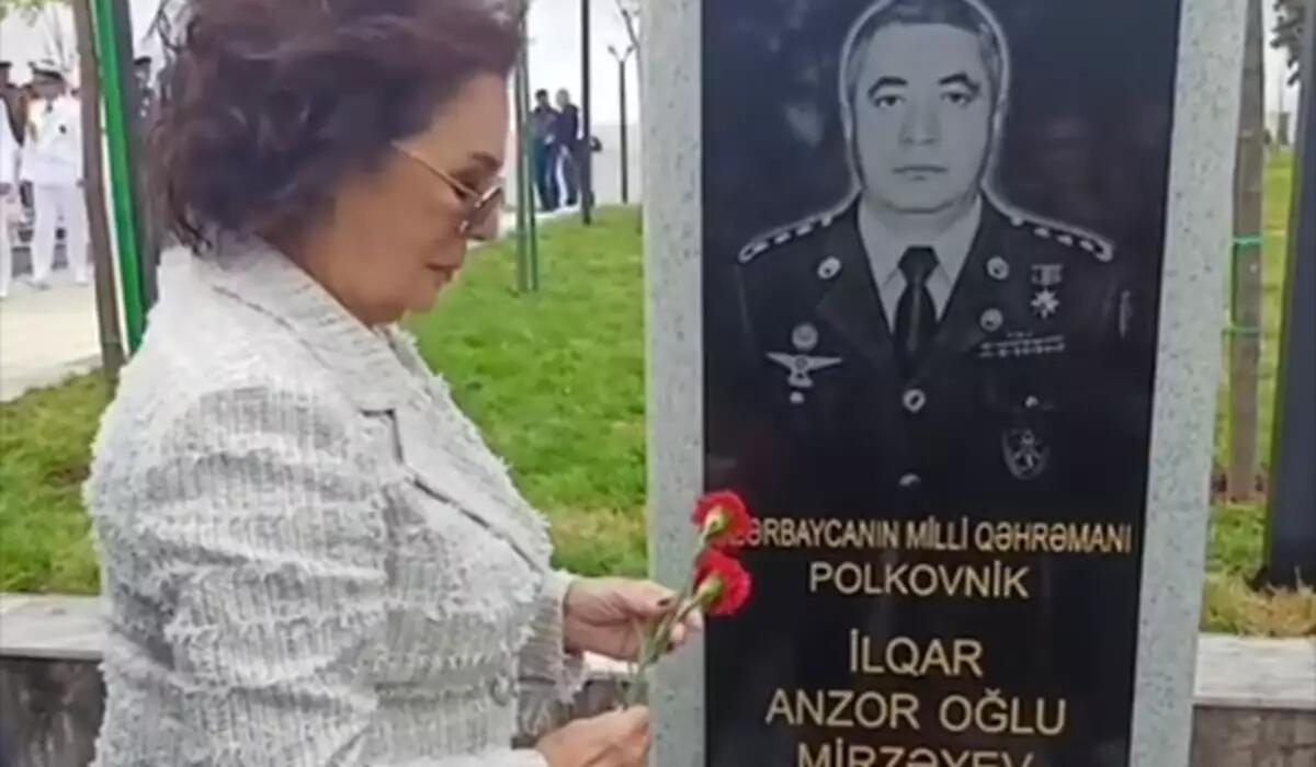 Hülya Koçyiğit də Memorial Məzarlığını ziyarət etdi 