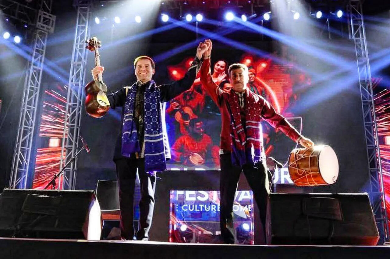 Sahib Paşazadə və Kamran Kərimov Pakistanın Kəraçi şəhərində Dünya Mədəniyyət Festivalında çıxış ediblər  FOTO