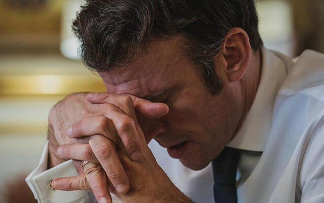 Makron məşhur aktrisanın dəfninə