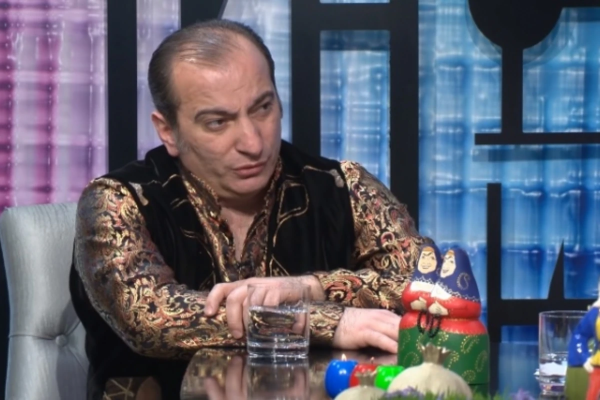 Toylara 5 dəqiqəlik ifa &uuml;&ccedil;&uuml;n 10 min manata gedirəm  M&Uuml;SAHİBƏ