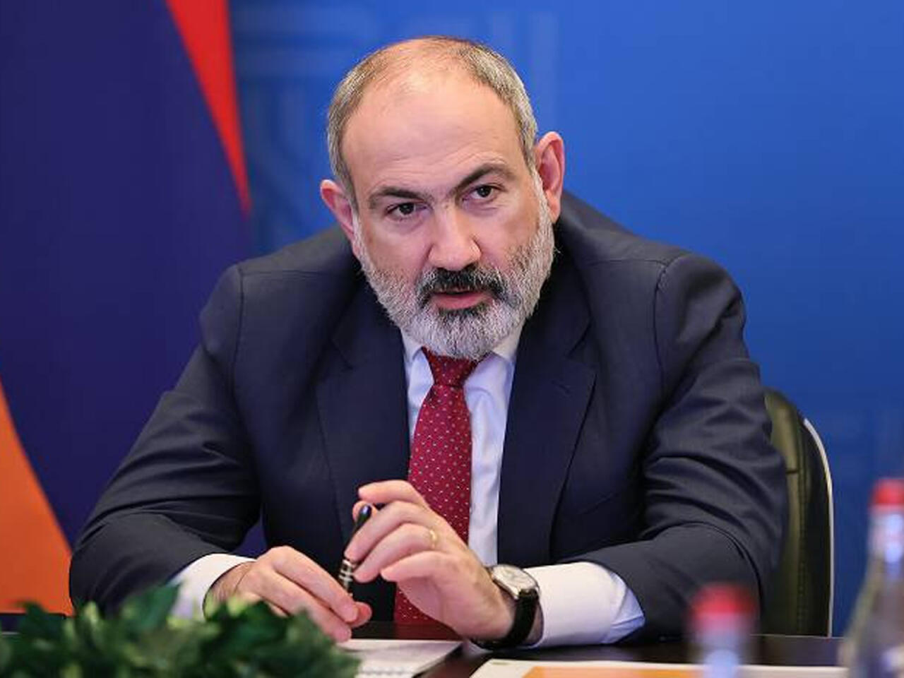 "Erməni kilsəsinə müharibə elanı: Paşinyan rəqiblərini önəmsəmir"  Politoloq