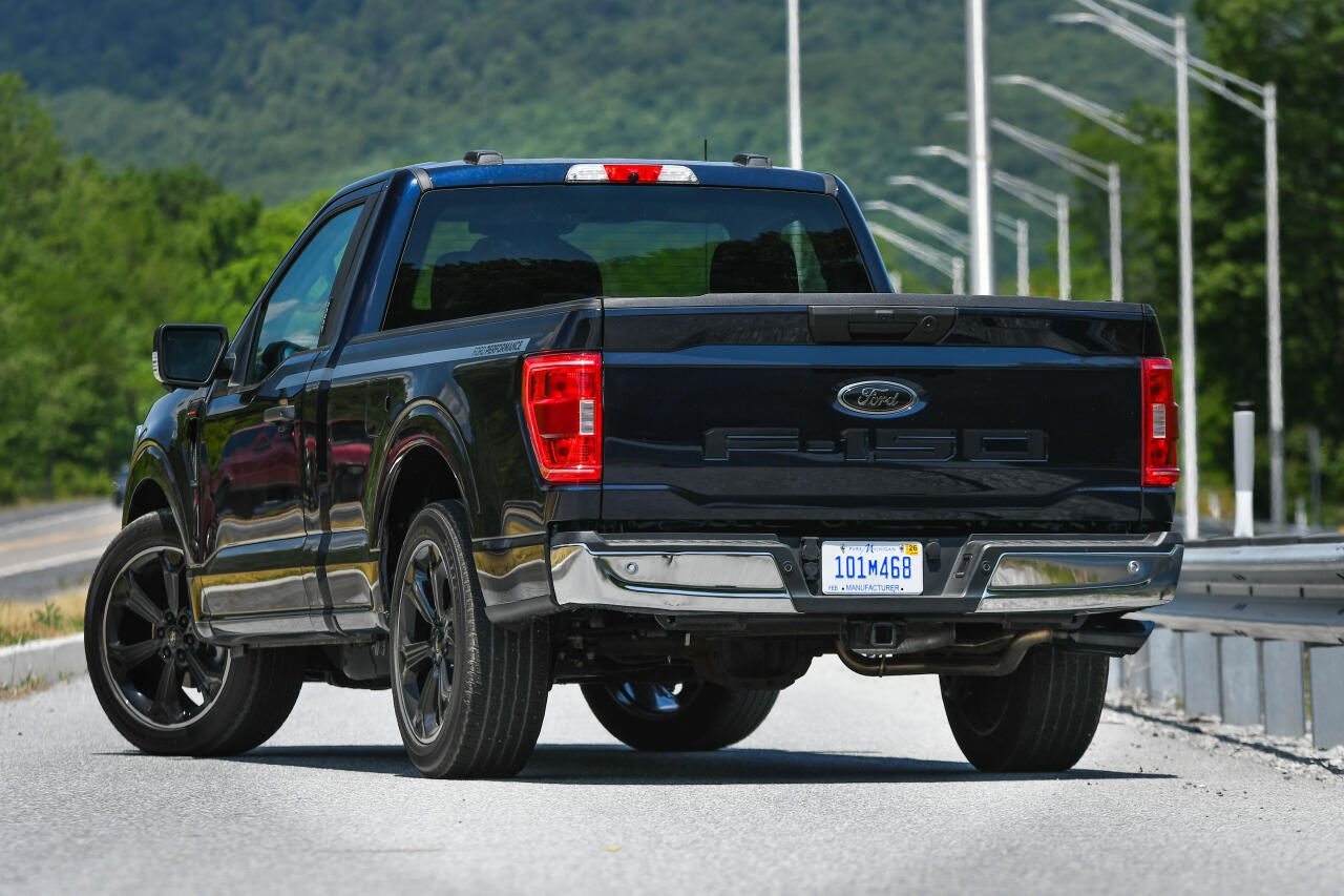 "Ford" bir milyondan çox avtomobili geri çağırır