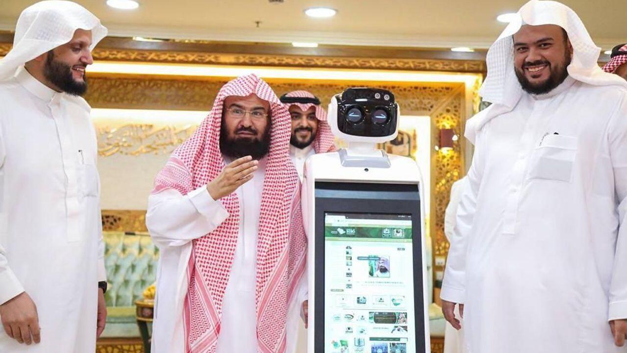 Məkkədə “fətva robotu” işə salınacaq  Süni intelekt bunu da etdi  FOTO