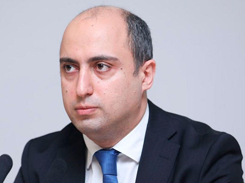 Emin Əmrullayev yeni prorektor təyin etdi 