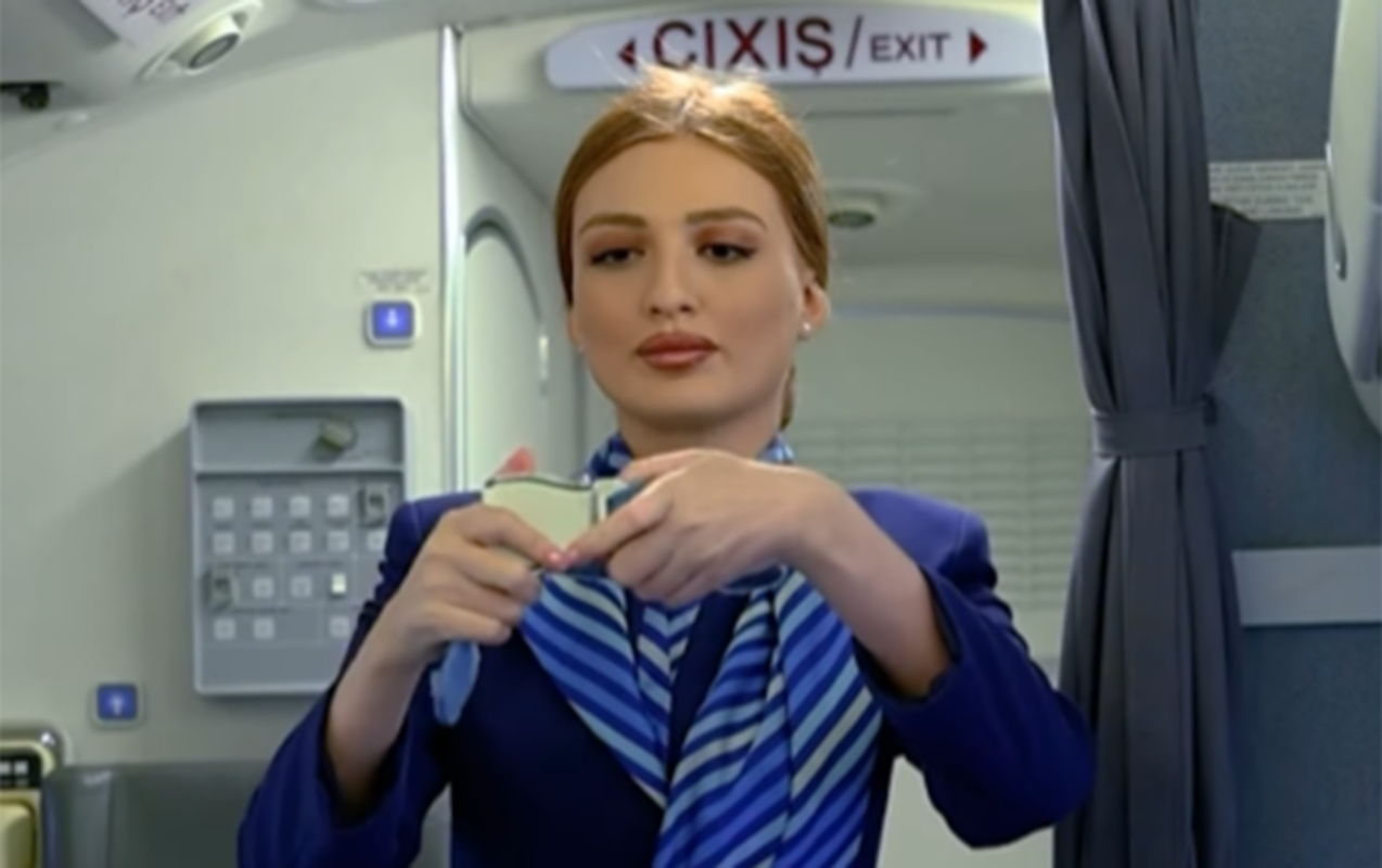 Aydan 1 ildən sonra işinə qayıtdı 