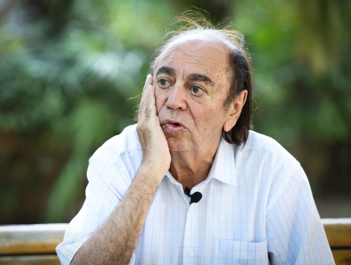 Xalq artisti: "Ona fikir vermirəm, XƏSTƏDİR" 