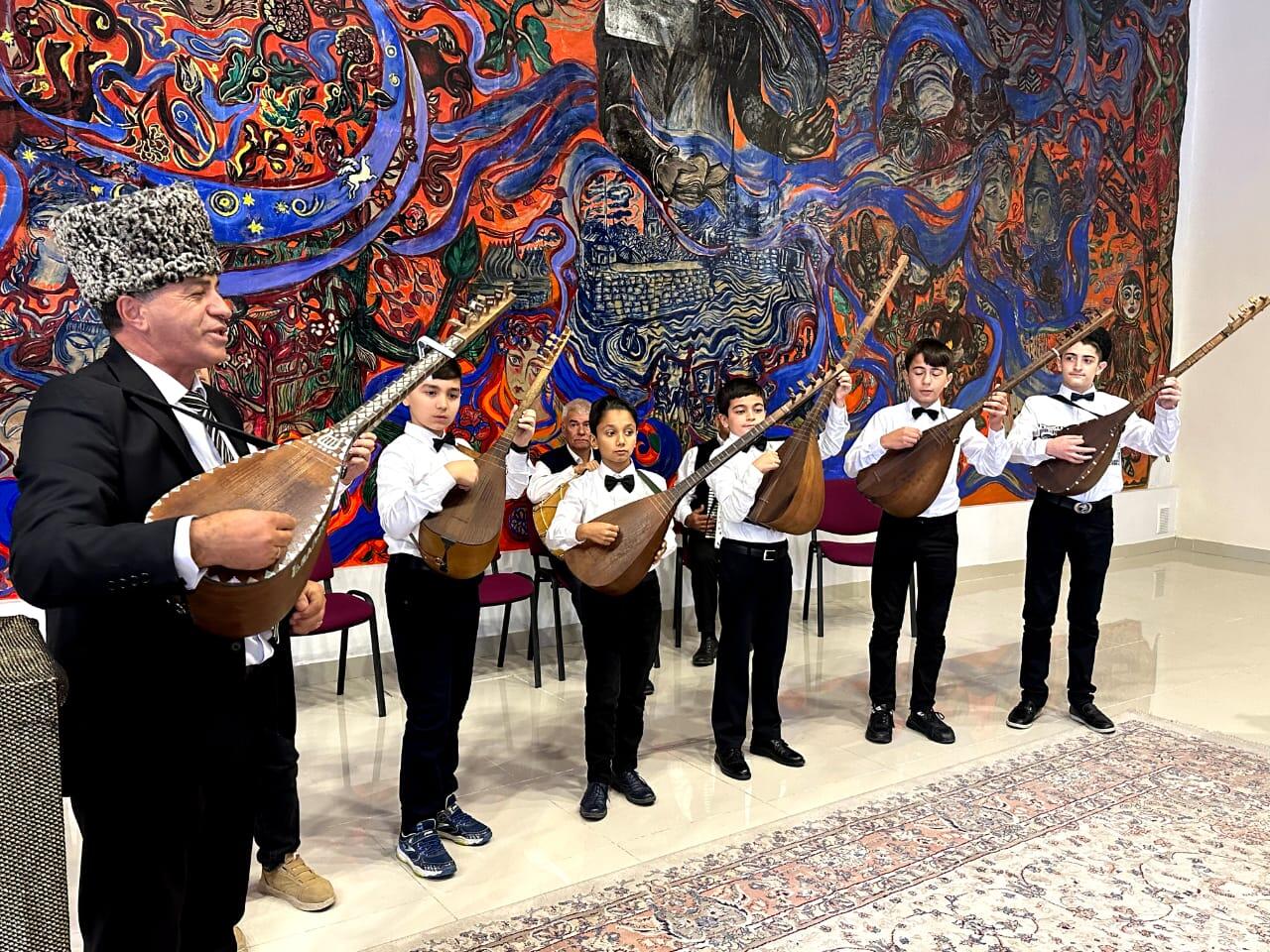 Gəncədə "Musiqi kimliyimiz" Layihəsi Aşiq Molla Cüməyə həsr olunub  FOTO