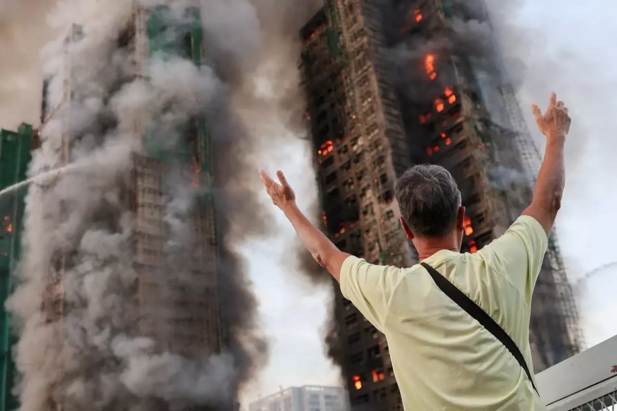 Honq Konqda ölənlərin sayı 94ə çatdı  40 saatdır söndürə bilmirlər...  FOTO