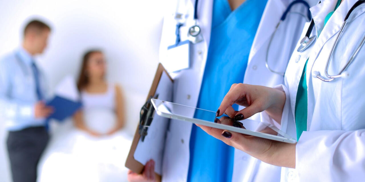 Baş həkim işdən çıxarıldı  FOTO