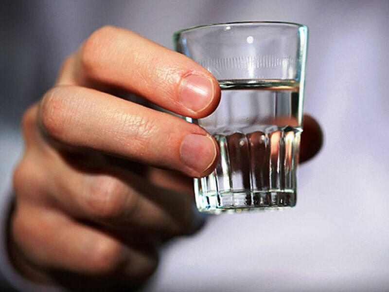 Araq içib qonşusunun həyətinə od vurdu  10 minə yaxın ziyan dəydi