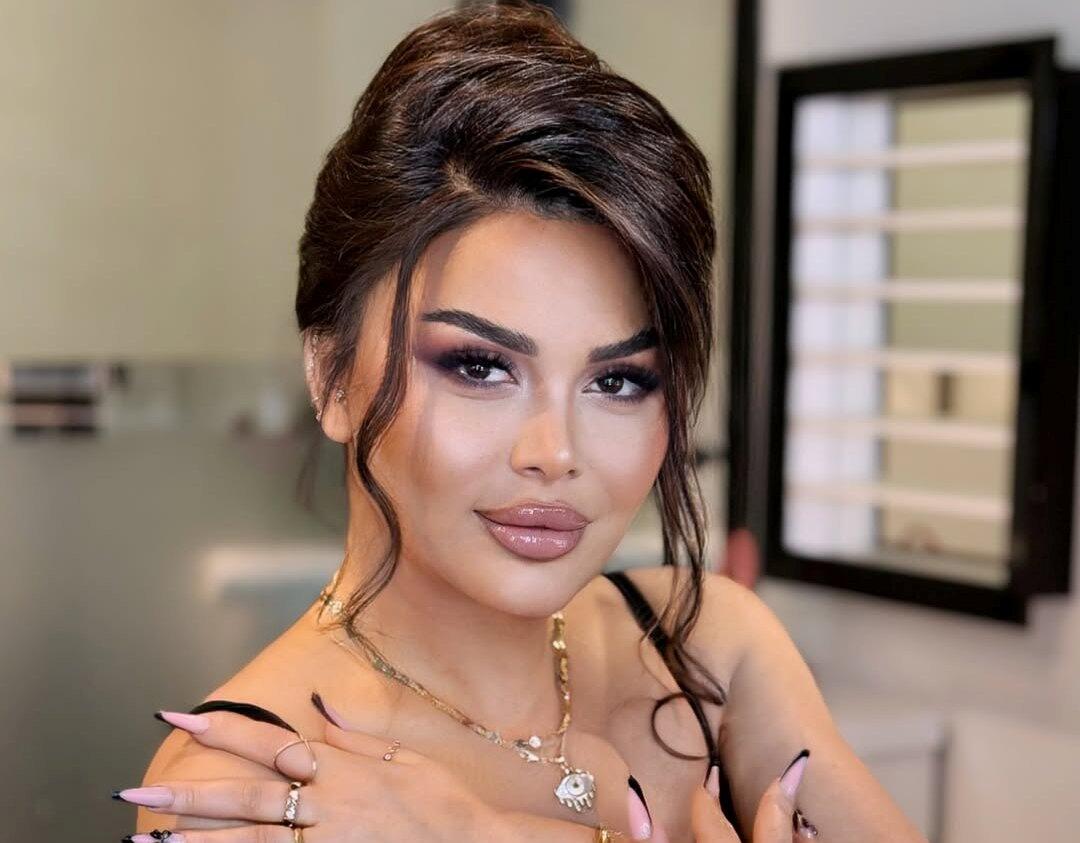 Qumralın makiyajsız halı DİQQƏT &Ccedil;ƏKDİ 