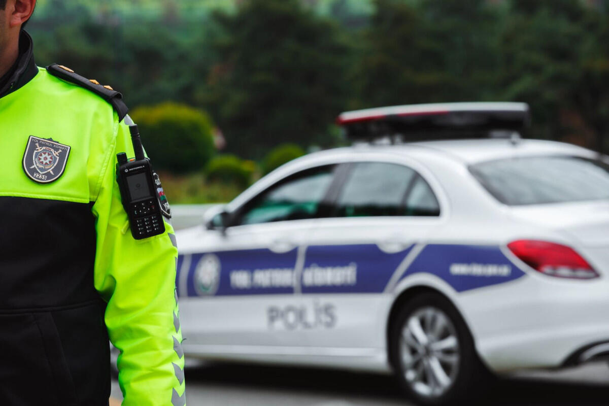 Azərbaycanda sürücü yol polisinə gərginlik yaratdı 