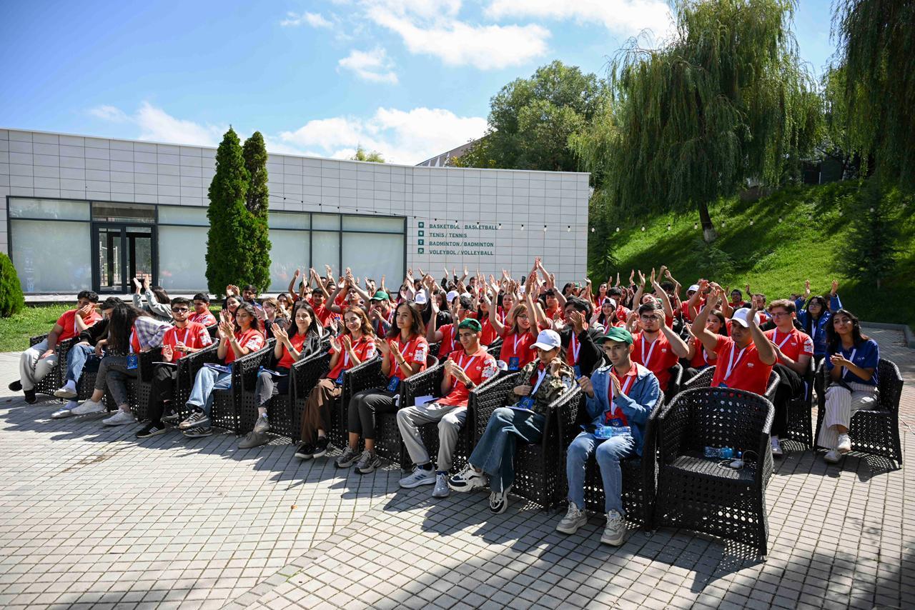 “Gənclərin Liderlik Akademiyası – 4” düşərgəsi yekunlaşdı  FOTO