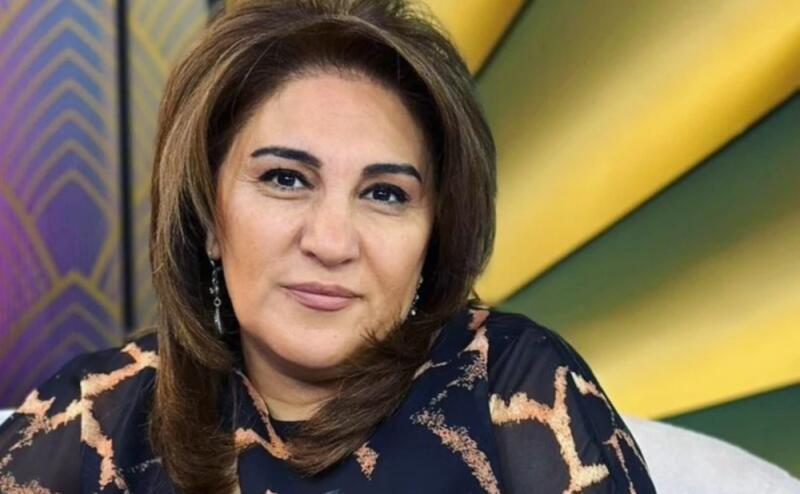 Əməkdar artist efirdə müğənniyə əsəbiləşdi: "Gicgic mahnılar niyə oxuyursan?" 