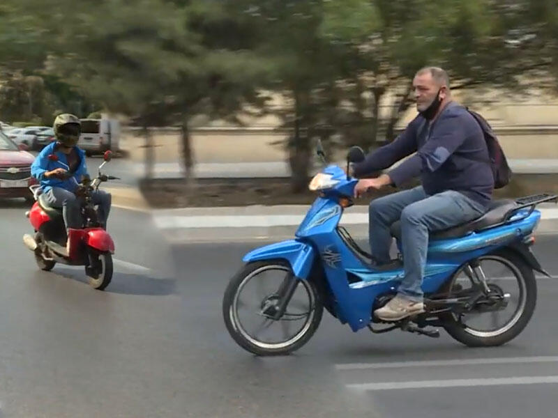 Yol polisi moped sürücülərinə xəbərdarlıq edir... 