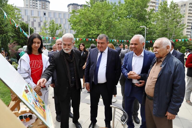 “Azərbaycanım” Beynəlxalq VIII Uşaq və Gənc Rəsm Festivalı baş tutdu  FOTO