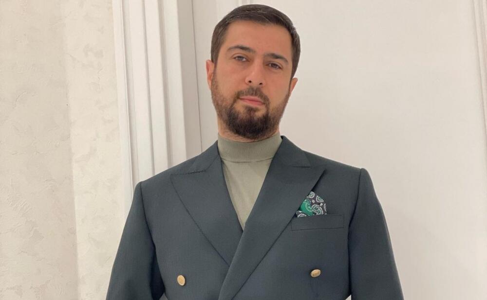 Namiq Qaraçuxurlu parik taxır?  Özü açıqladı  FOTO
